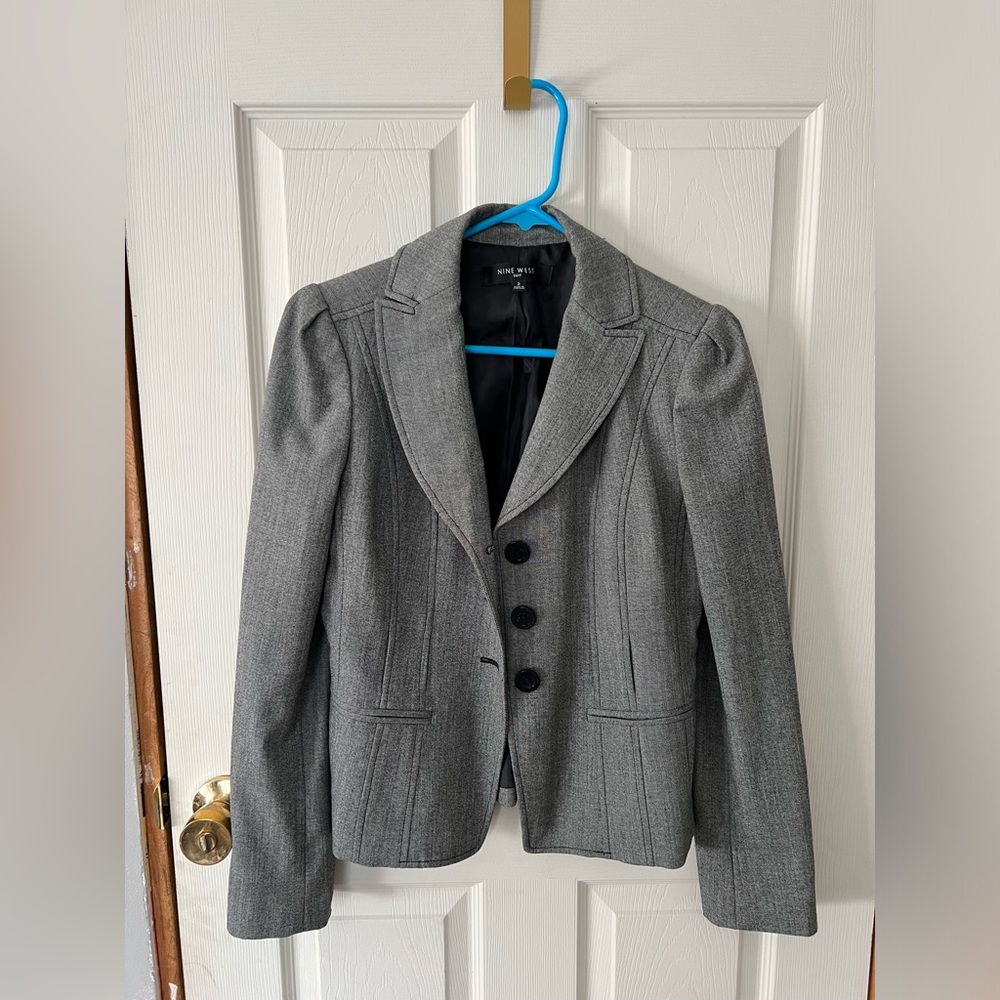 Grey blazer
